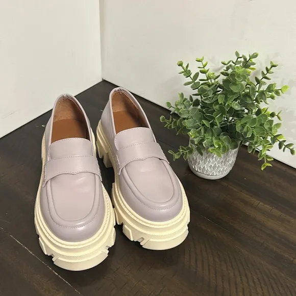 - ALOHAS Trailblazer Loafers
