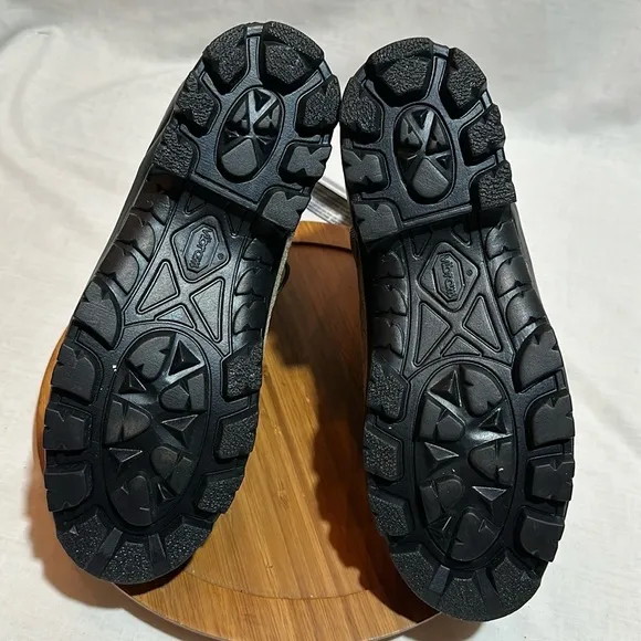 - Bates Military Hiking Boots