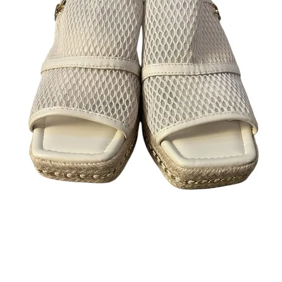 ✅ Karl Lagerfeld Paris Corissa Wedge Peep Toe Mule Ecru/White in Sz 10