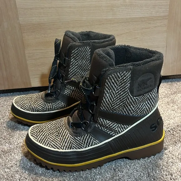 🩷 Sorel Tivloi II Snow Boots