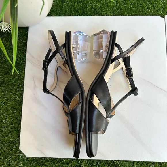 - THE MARC JACOBSWomen's The Gem Sandal T-Strap Sandals black leather siz…37