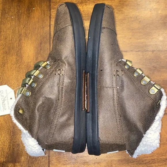 🆕 Toms Highland Botas Brown Fold Over Shearling boot/shoe women’s size 8…