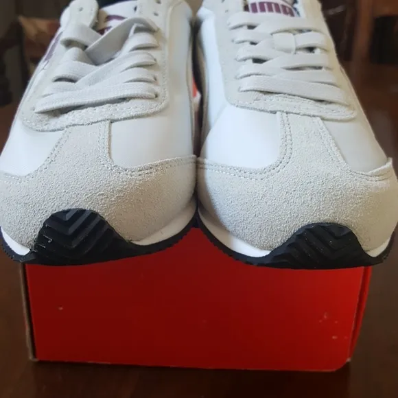 19:03  Puma Retro Rio Speed Sneakers