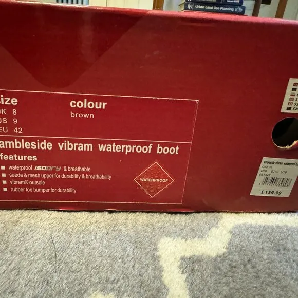 $200 NIB Mountain Warehouse Ambleside Mens Vibram Waterproof Hiking Boots Size 9