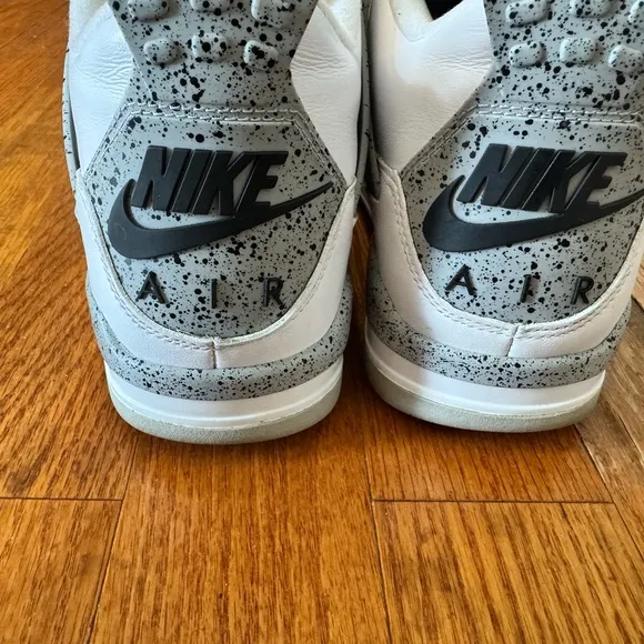 2016 Jordan Retro 4 OG “White Cement” Size 11
