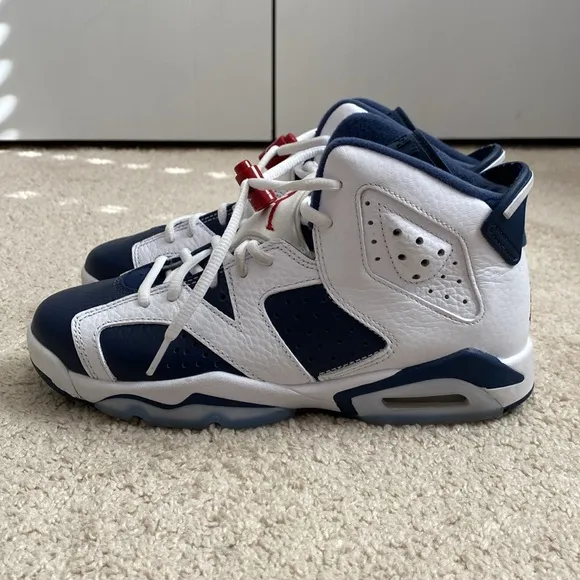 2024‎ Air Jordan 6 Retro Olympic White Midnight Navy (GS) 384665-164 Size 5Y