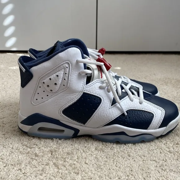 2024‎ Air Jordan 6 Retro Olympic White Midnight Navy (GS) 384665-164 Size 5Y