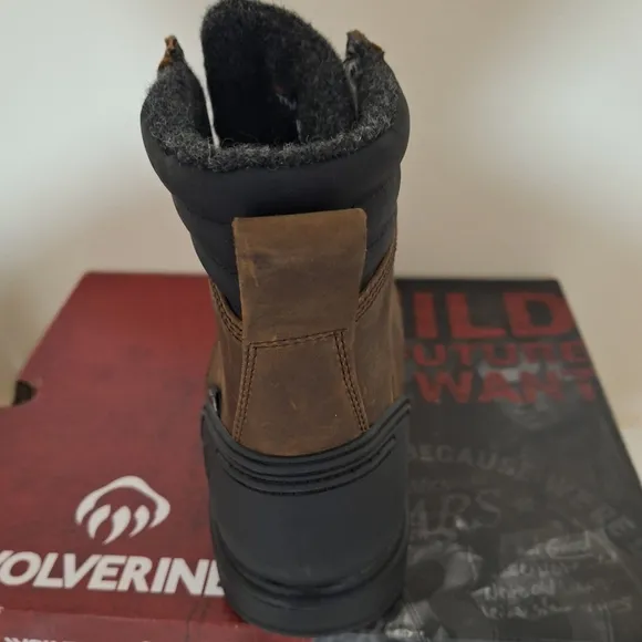 A pair of Wolverine Muscovy Chukka Boots in a men's size 10. NWB with no flaws.