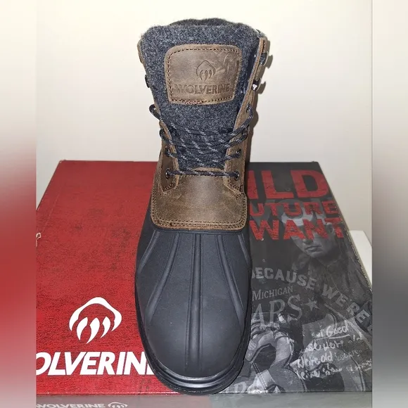 A pair of Wolverine Muscovy Chukka Boots in a men's size 10. NWB with no flaws.