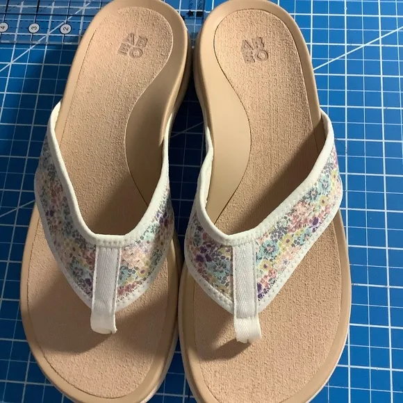 ABEO 9.5 Laguna Maddie Flip Flop Sandals Floral Women’s Comfort Shoes