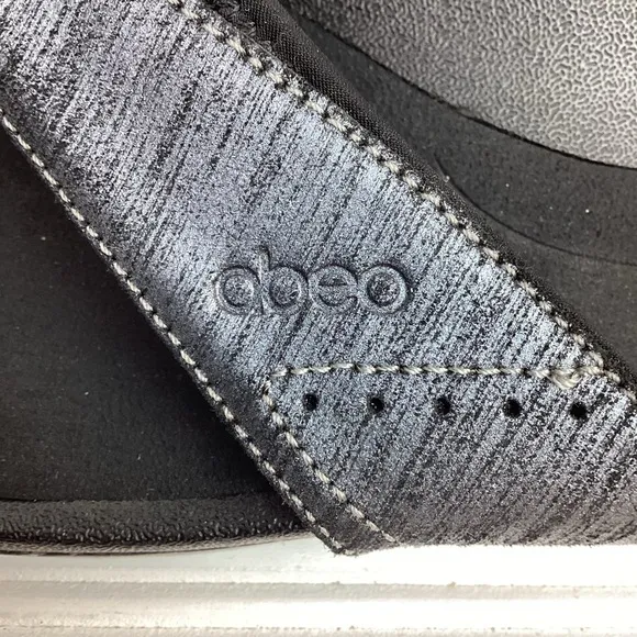 Abeo B.I.O. System Balboa Leather Thong Sandals Black