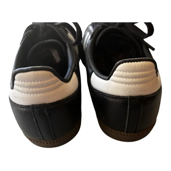 Adidas Black and White leather sambas size women's size 7 (men’s 6)