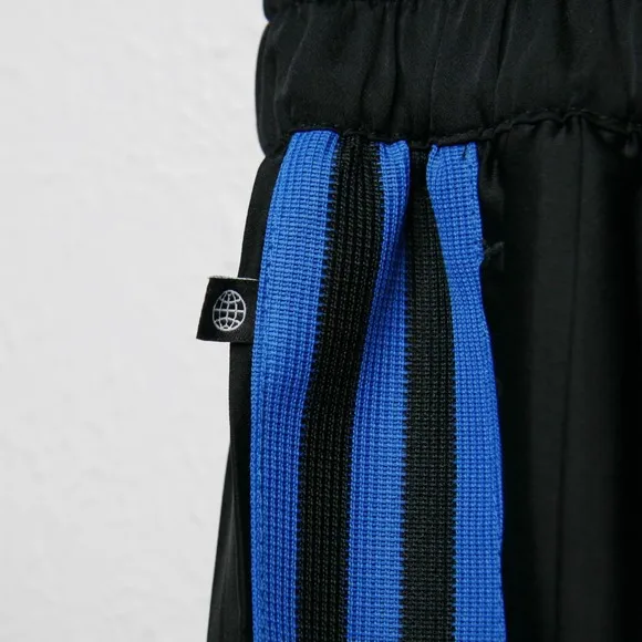 ADIDAS Blue Version Pleated Striped Shorts Black Womens Sz M ❤️