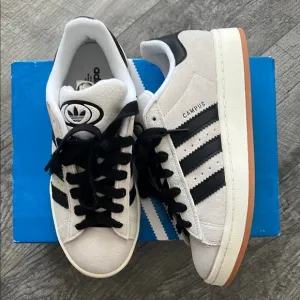Adidas Campus Sneakers in Black and White suede sz 7 wide NWT women’s