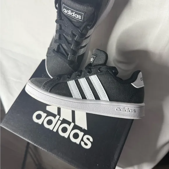 Adidas Grand Court Kids Grey Sneakers US 11K UK 10 1/2 EG 1517