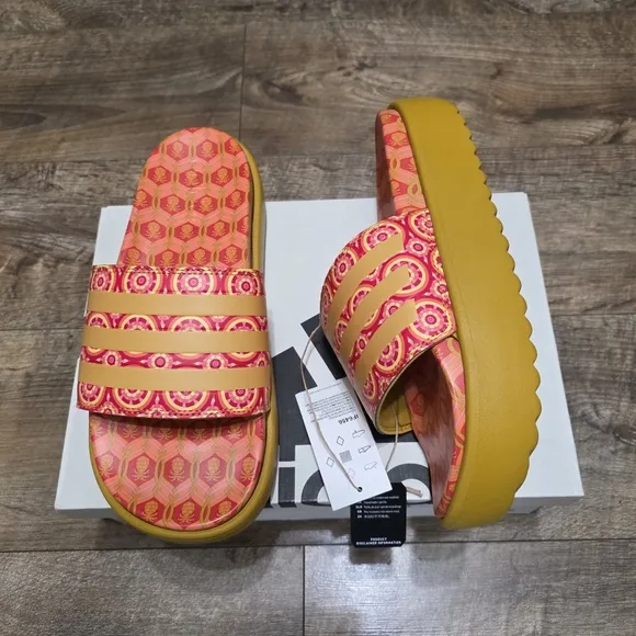 Adidas  Platform Comfort  Yellow Slide Sandals Women Size 9