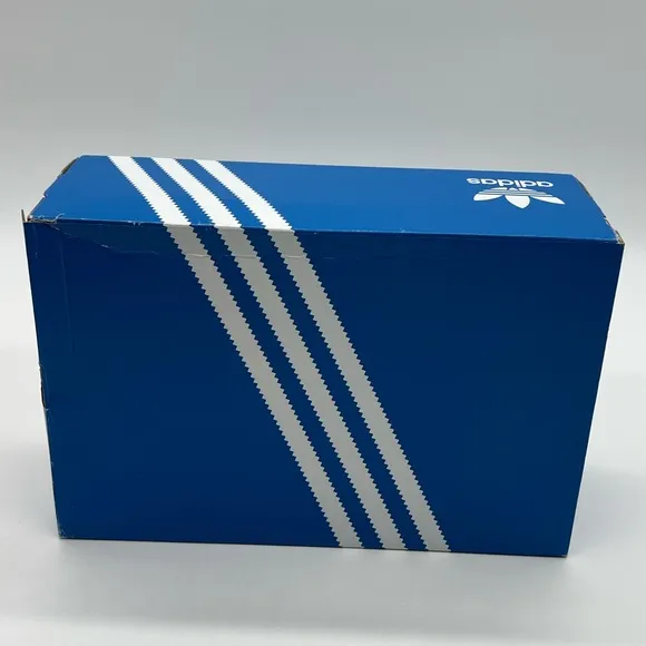 Adidas Samba Men’s 13 Real Madrid Team Logo White Retro Trainers Sneakers Shoes.