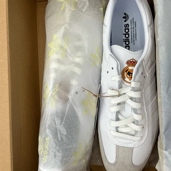 Adidas Samba Men’s 13 Real Madrid Team Logo White Retro Trainers Sneakers Shoes.