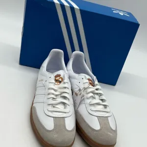 Adidas Samba Men’s 13 Real Madrid Team Logo White Retro Trainers Sneakers Shoes.