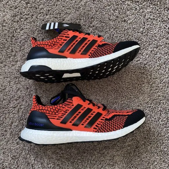 Adidas Ultraboost 5.0 DNA Sneakers Red Black Running Casual Walking Men’s Sz 9.5