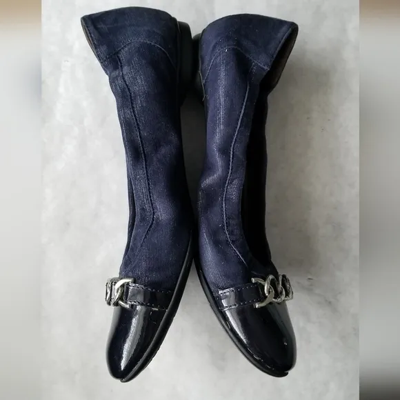 AGL navy black patent toe cap ballet flats