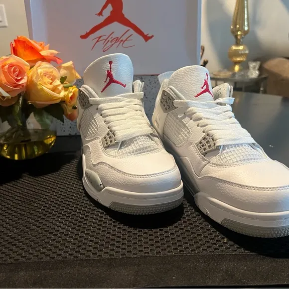 Air 4 Retro White Sneakers