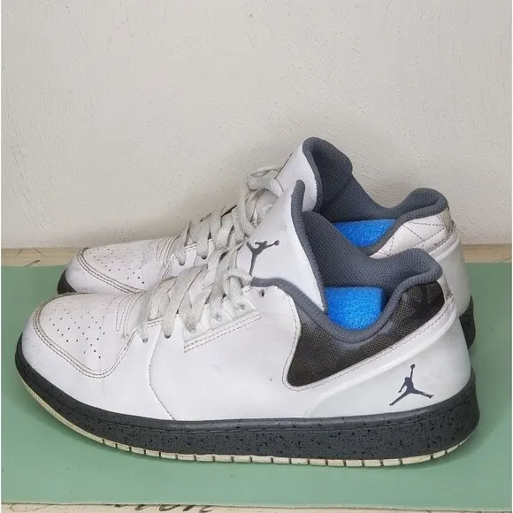 Air Jordan 1 Flight 3 Low Sneakers
