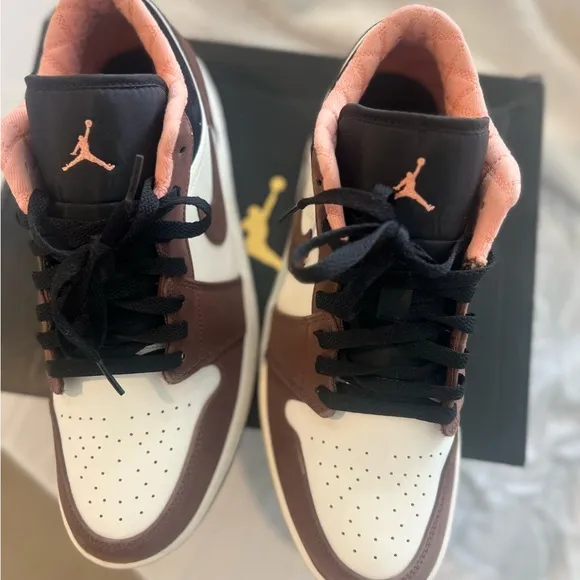 Air Jordan 1 Low Men’s Size 11
