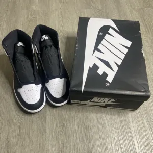 Air Jordan 1 Retro Hi OG Black White 2.0 Men’s Shoe Size 11 Black DZ5485-010