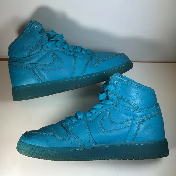 Air Jordan 1 Retro High Gatorade Blue Lagoon Size 5.5Y Sneakers