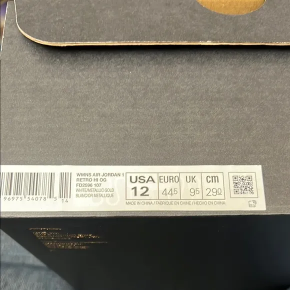 Air Jordan 1 Retro High OG Metallic Gold Sneakers
