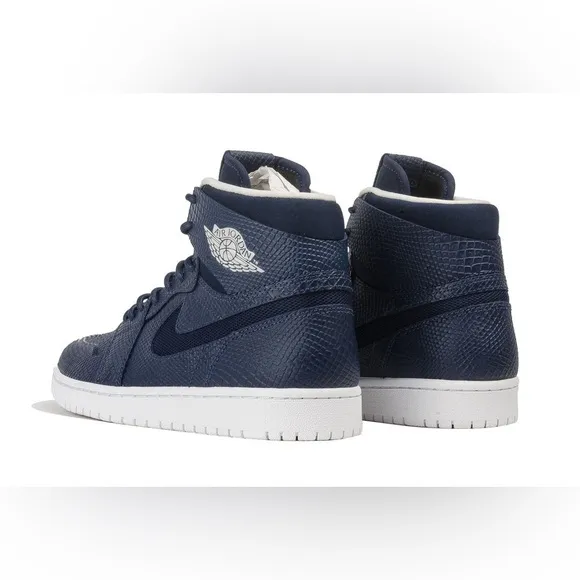 AIR JORDAN 1 RETRO HIGH SNEAKERS NAVY