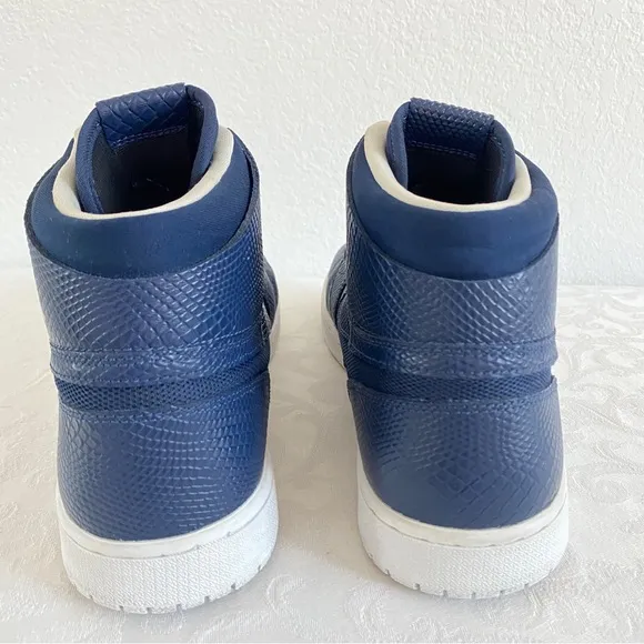 AIR JORDAN 1 RETRO HIGH SNEAKERS NAVY