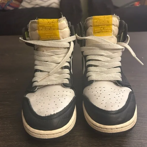 Air Jordan 1 Retro ‘Volt Gold’
