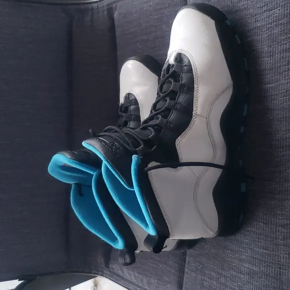 Air Jordan 10 Retro Sneakers