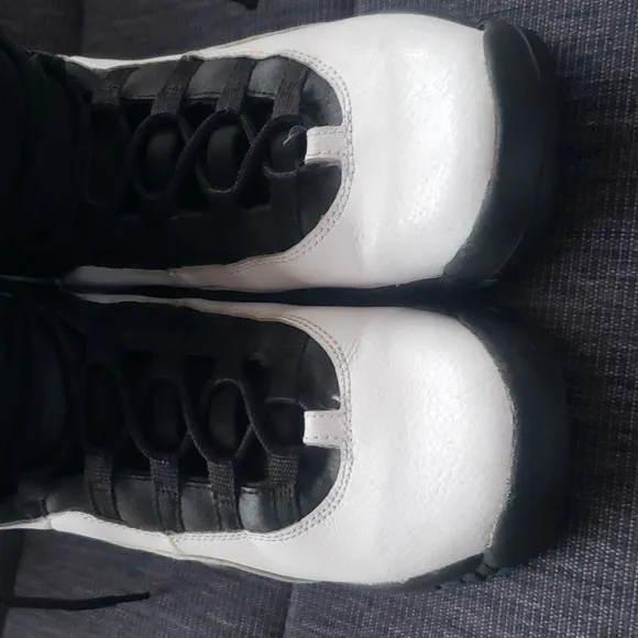 Air Jordan 10 Retro Sneakers