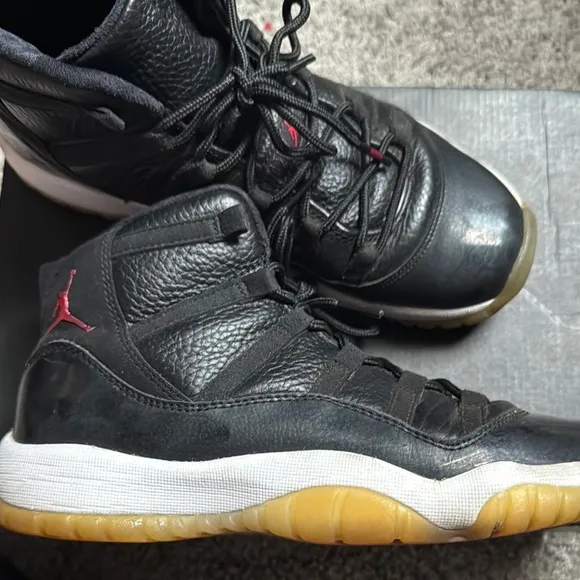 Air Jordan 11 Retro BG Sneakers