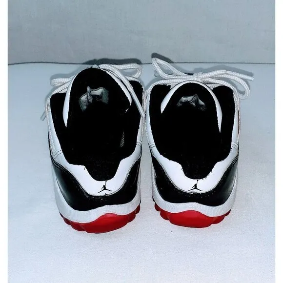 Air Jordan 11 Retro Boys Sneakers