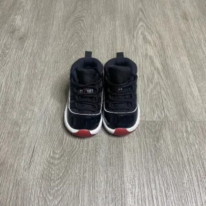 Air Jordan 11 Retro Bred Hi OG TD Shoe Size 4c Black 378040-061 Preowned