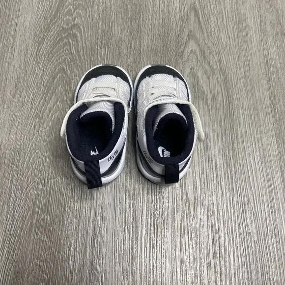 Air Jordan 11 Retro Hi OG Concord TD Shoe Size 4c Black 378040-100 Preowned
