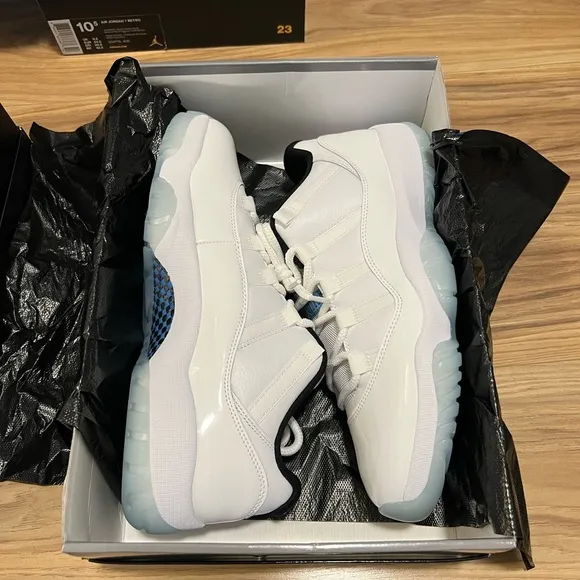 Air Jordan 11 Retro Low 'Legend Blue' Sneakers