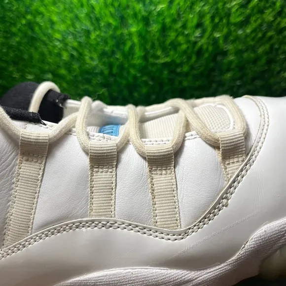 Air Jordan 11 Retro Low Legend Blue