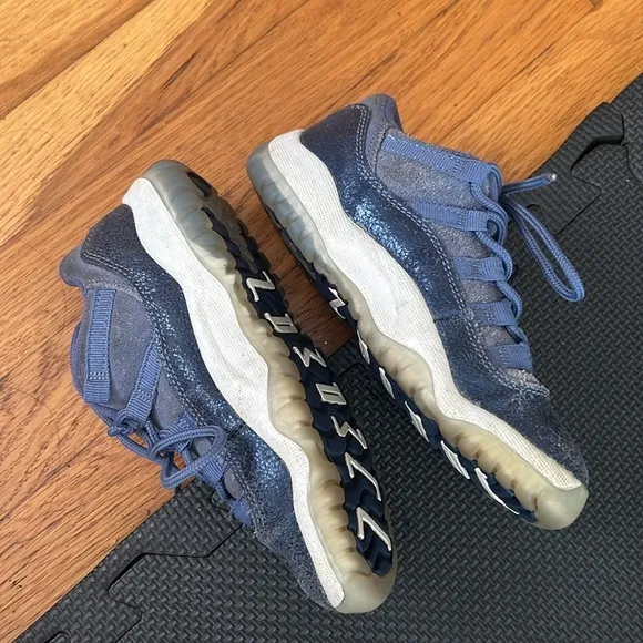 Air Jordan 11 Retro Low Top Sneakers Size 12.5