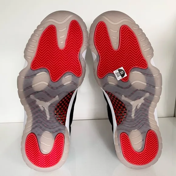 Air Jordan 11 Retro Lowie