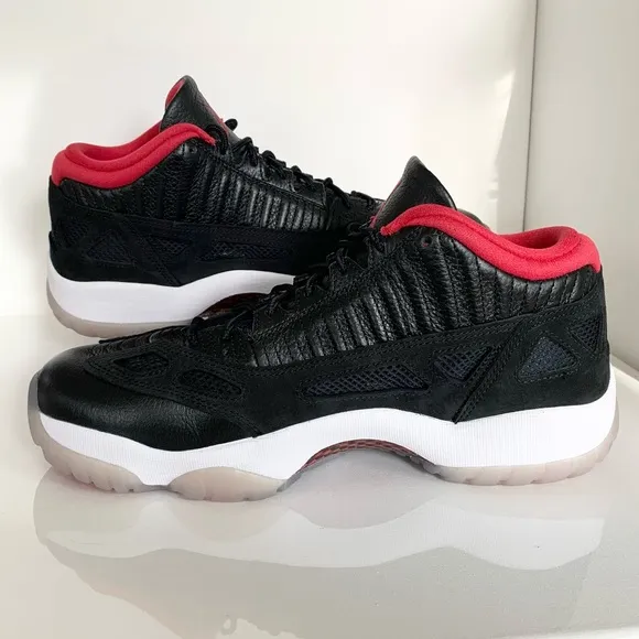 Air Jordan 11 Retro Lowie