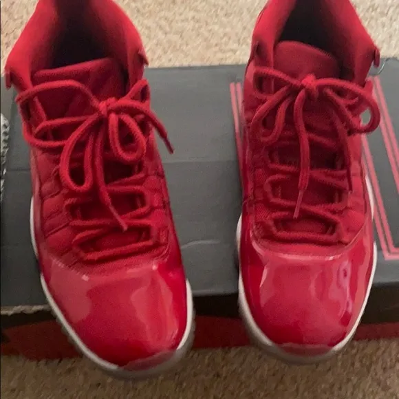 AIR JORDAN 11 RETRO RED 🔥🔥🔥