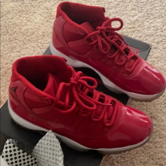 AIR JORDAN 11 RETRO RED 🔥🔥🔥