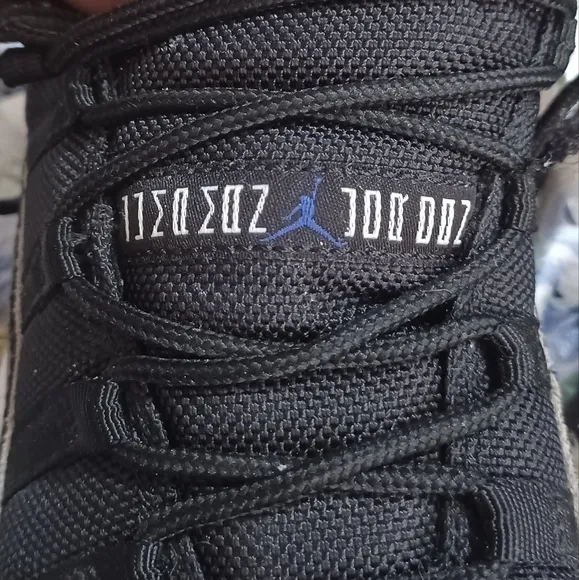 AIR JORDAN 11 XI GS BG Retro Jubilee Space Jam Sneakers EUC