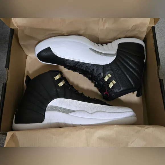 Air Jordan 12 PLAYOFFS