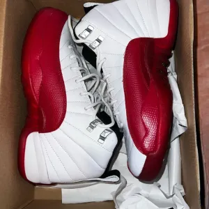 Air Jordan 12 Retro GS Sneakers